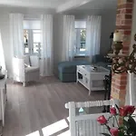 Schmucke Huus Hébergement de vacances Schwabstedt